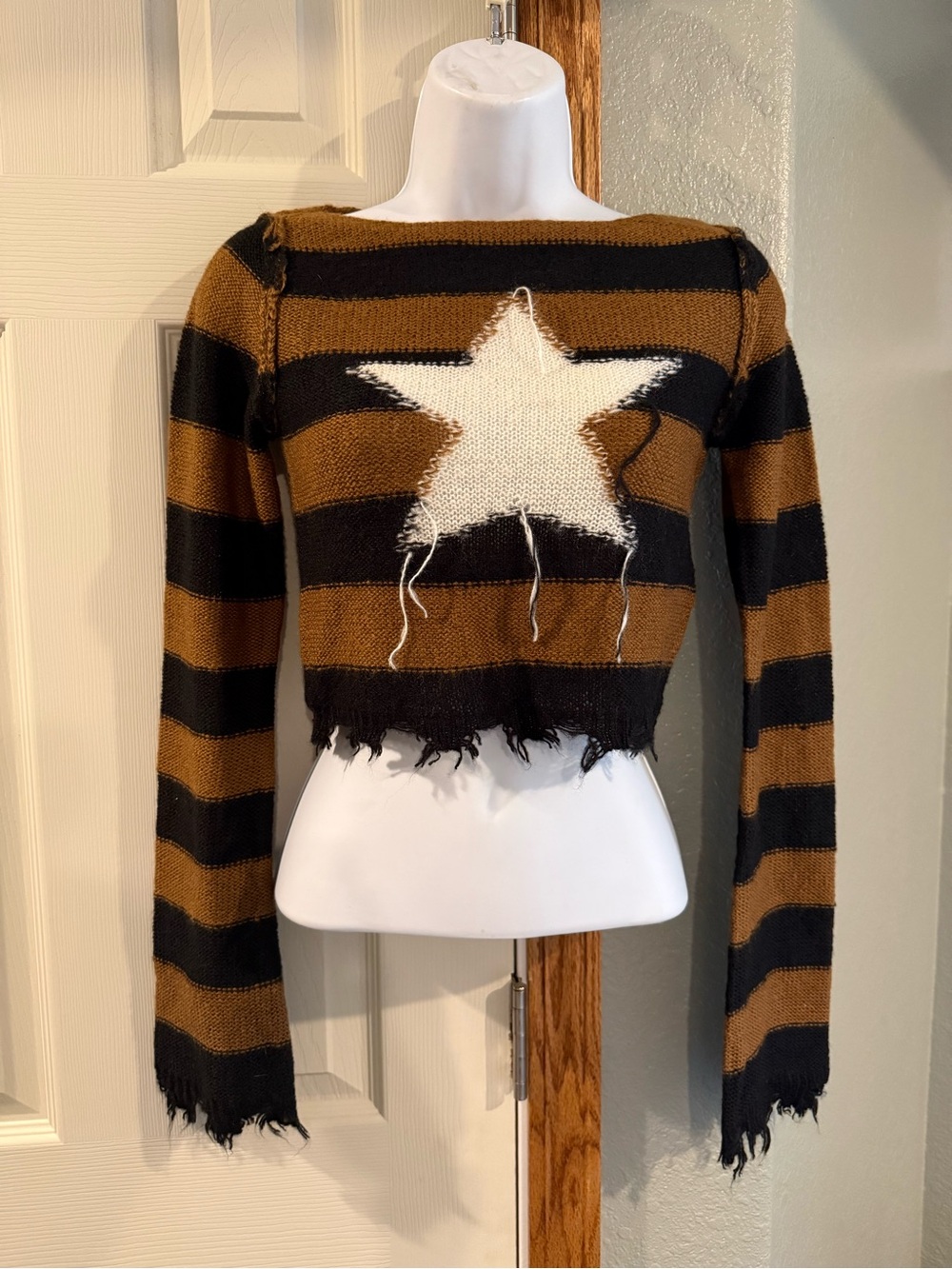 NWT BDG Urban Outfitters Stripe Star Intarsia Crop Sweater